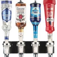 Cocktail-Butler für die Wand – Cheers, Sir!