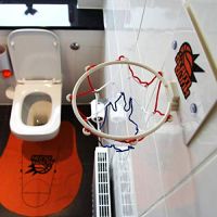 Klo-König: Slam Dunk auf dem stillen Örtchen!