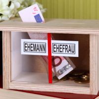 Kassensturz für Frischvermählte: Wer gewinnt?